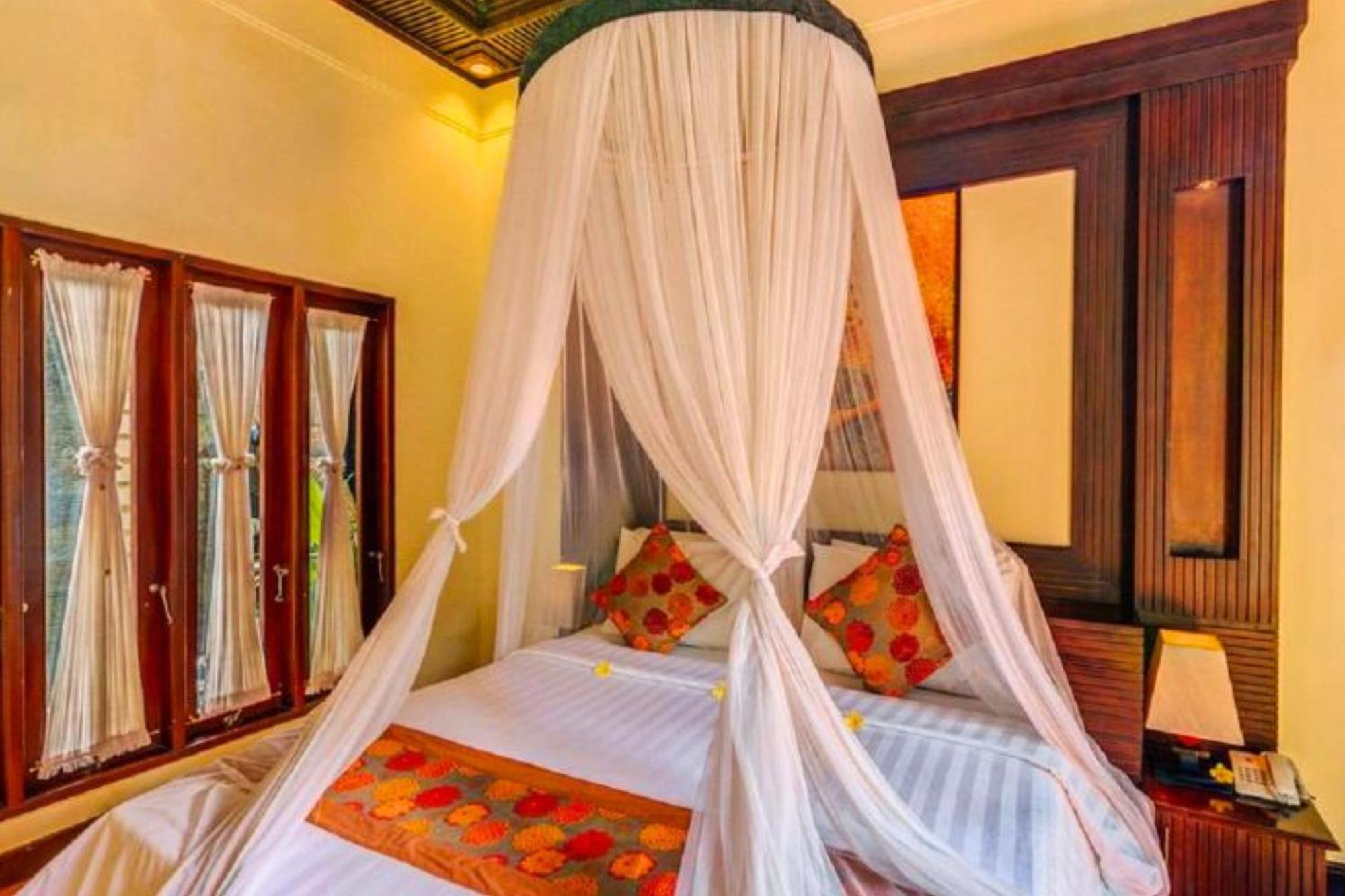Catra 3 Bedroom Private Pool Ne48 Seminyak (Bali)