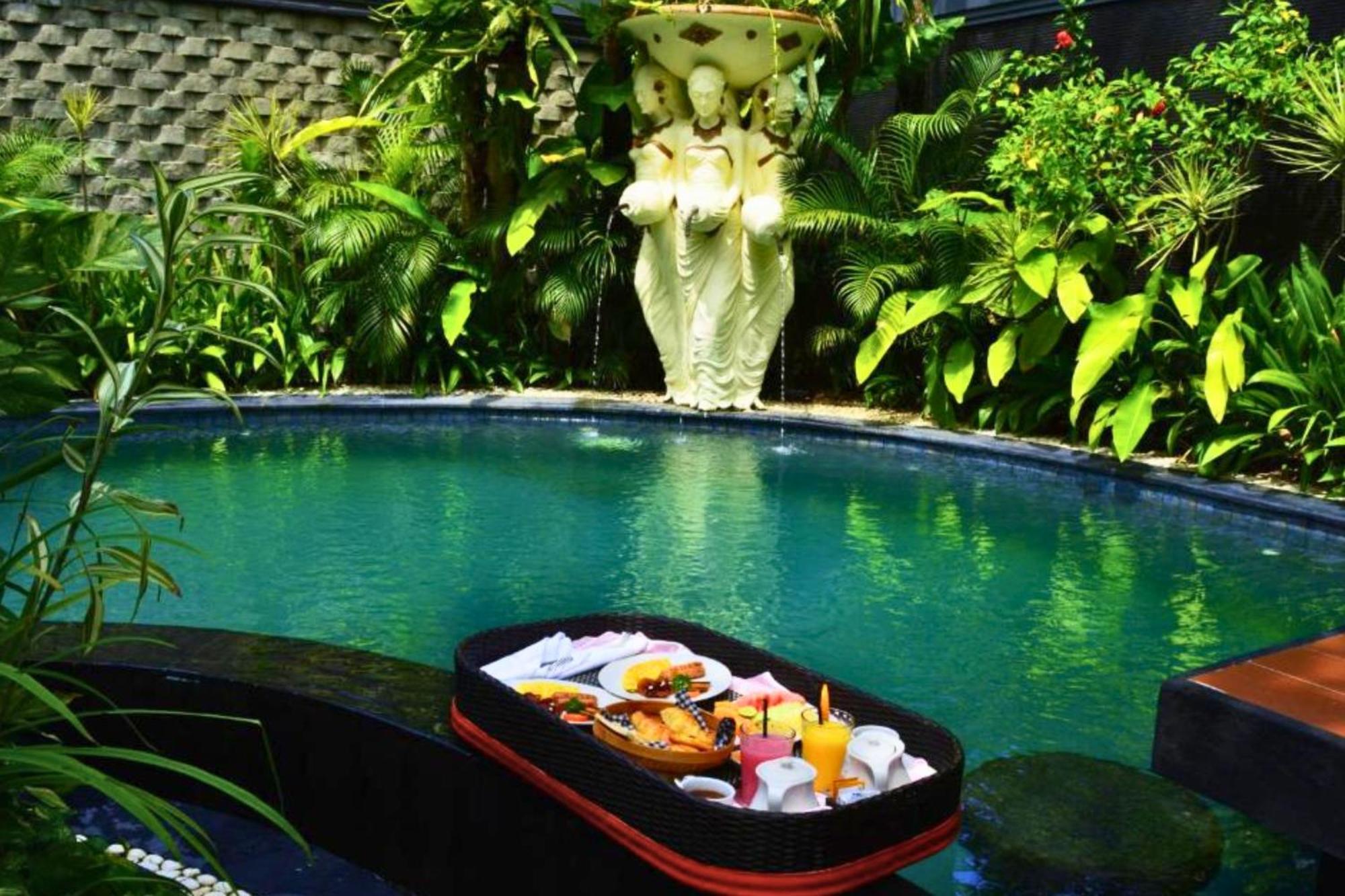 Catra 3 Bedroom Private Pool Ne48 Seminyak (Bali)